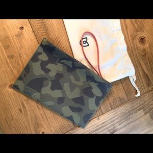 Rothys essential pouch. Camo